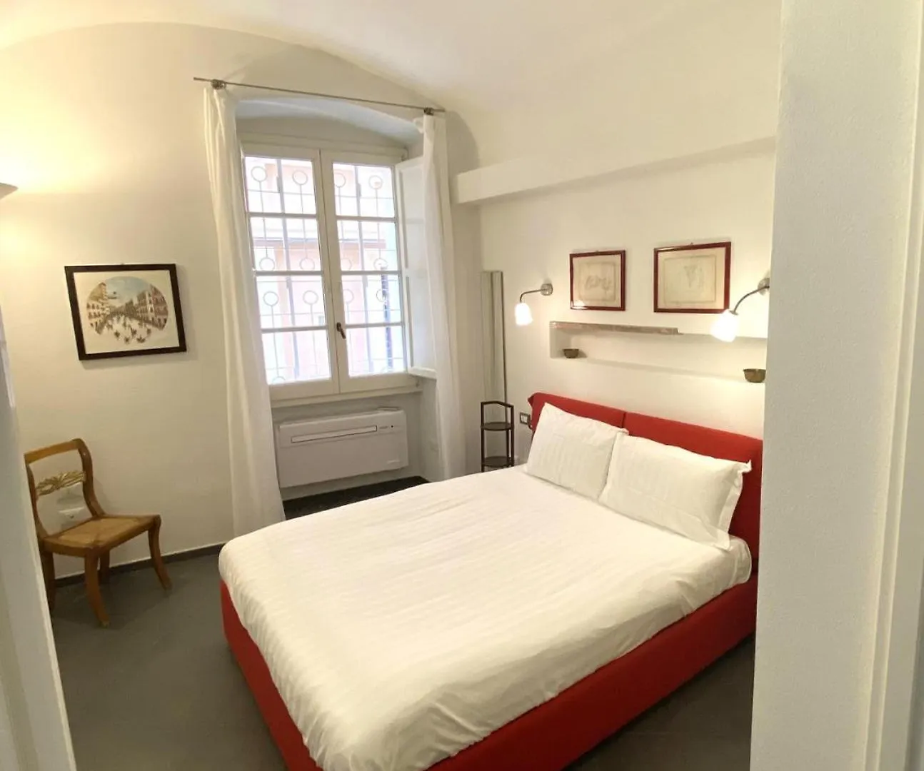 Apartment Cmh Castello Suites Cagliari Italy